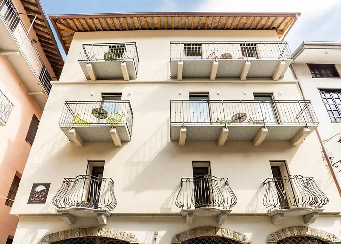 D'aria Πανσιόν 3*